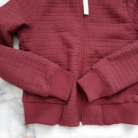 Lululemon Serene Travels Reversible Bomber Jacket - Picture 3 of 9